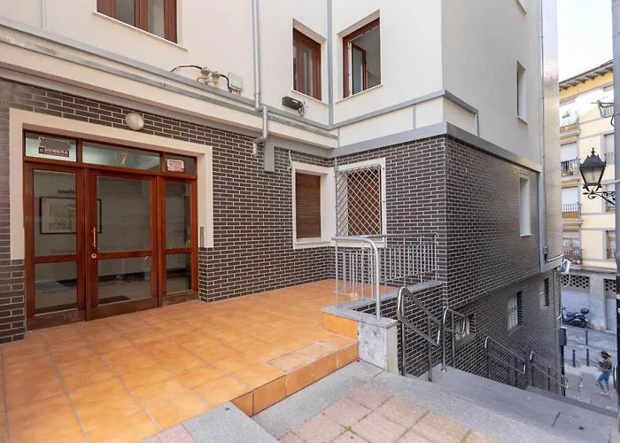 Bilbao Old Town VI By Aston Rentals