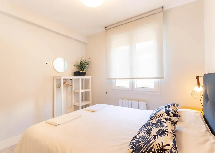 Bilbao Old Town VI By Aston Rentals